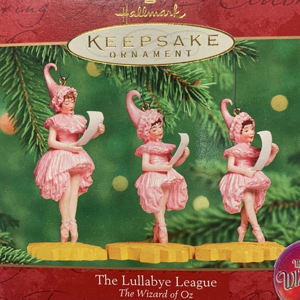 The wizard of OZ Lullaby League ornament